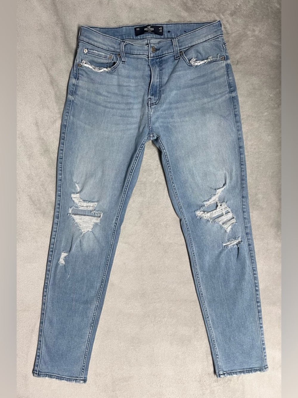 Hollister Men’s Tapered Jeans - Size 32x32